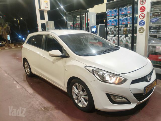 יונדאי i30