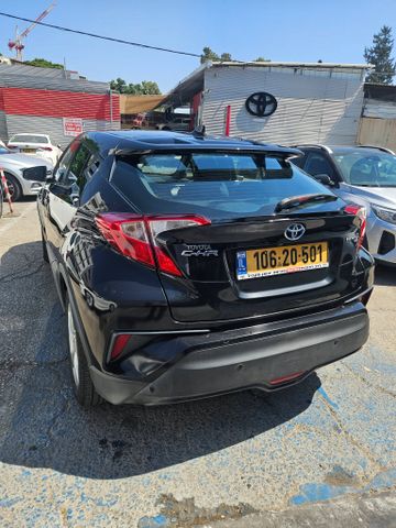 טויוטה C-HR