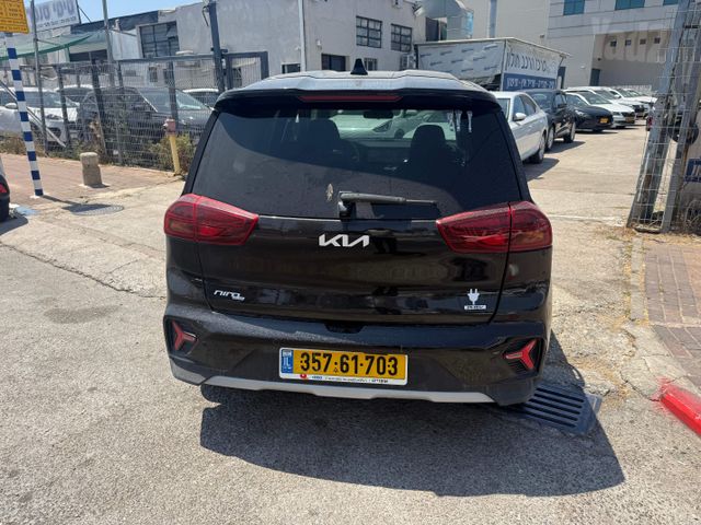 קיה נירו פלוס