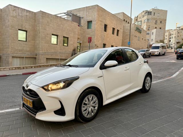 מודעת רכב טויוטה יאריס