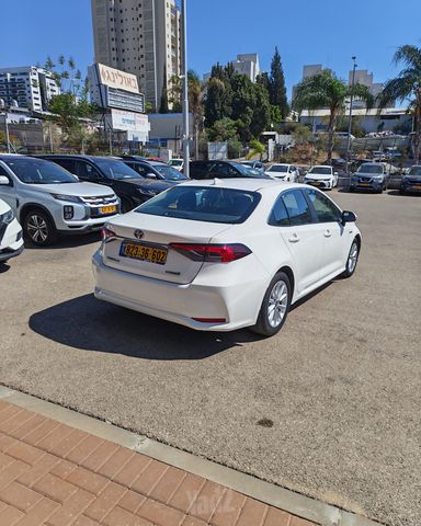 טויוטה קורולה
