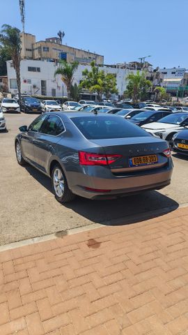 סקודה סופרב