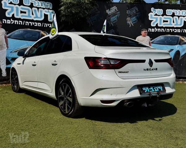 רנו מגאן