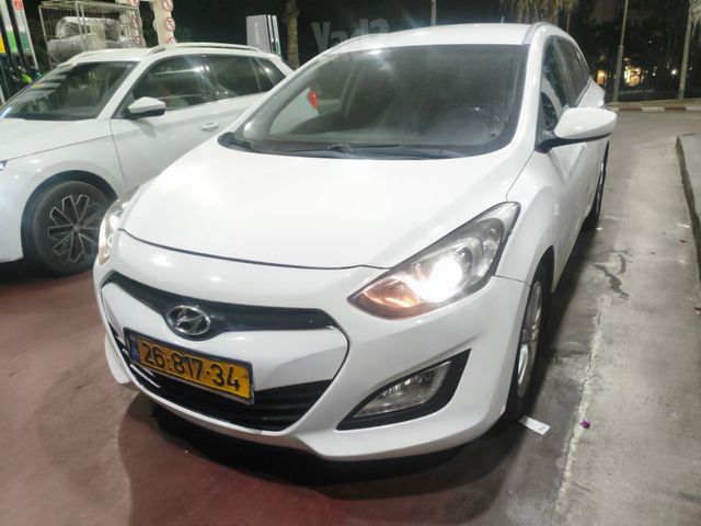 יונדאי i30