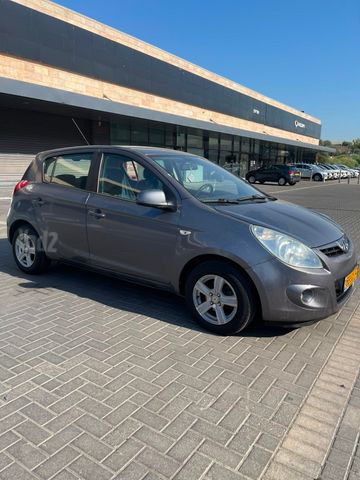 יונדאי i20