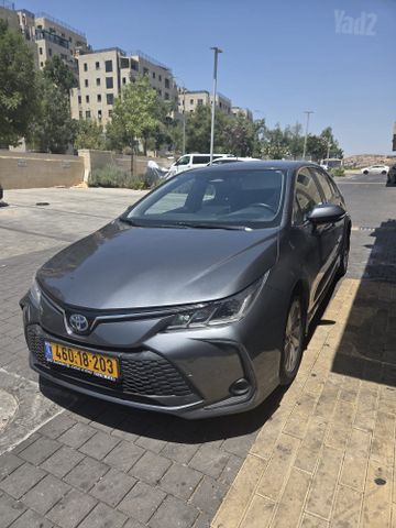 מודעת רכב טויוטה קורולה