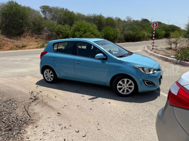 יונדאי i20