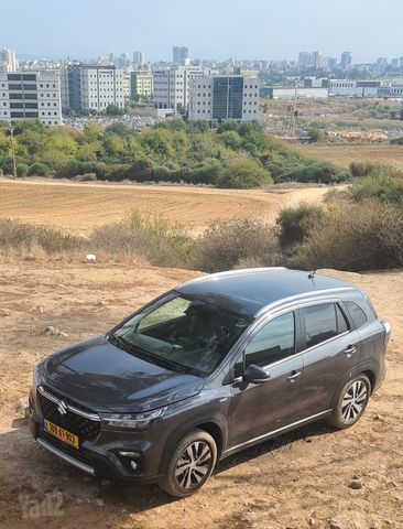סוזוקי S-Cross