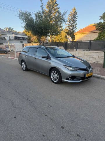 טויוטה אוריס