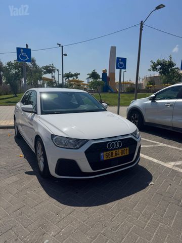 מודעת רכב אאודי A1