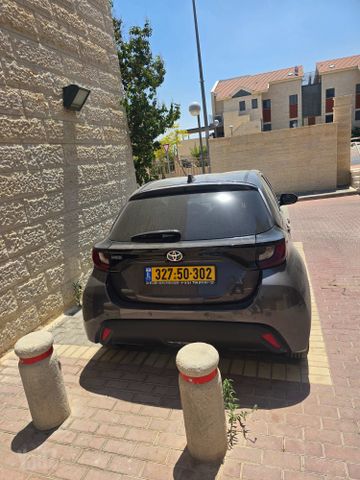 טויוטה יאריס
