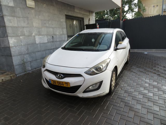 יונדאי i30