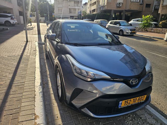 טויוטה C-HR