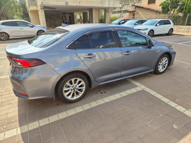 טויוטה קורולה