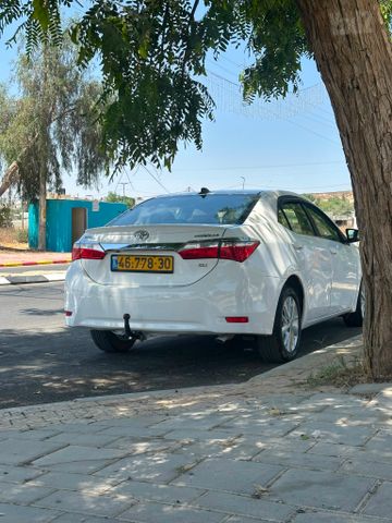 טויוטה קורולה