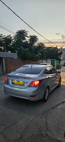 יונדאי אקסנט i25