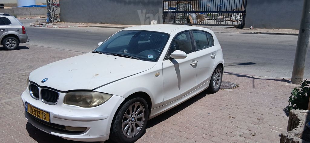 מודעת רכב ב מ וו סדרה 1
