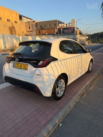 טויוטה יאריס
