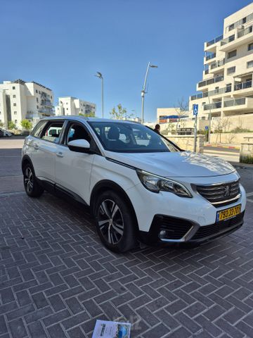 פיג'ו 5008