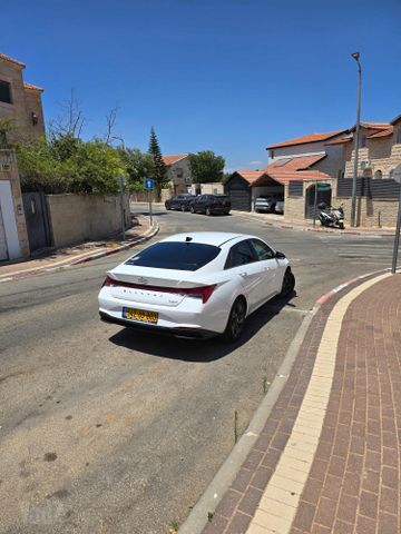 יונדאי אלנטרה