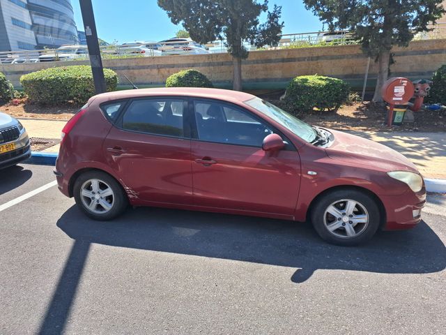 יונדאי i30