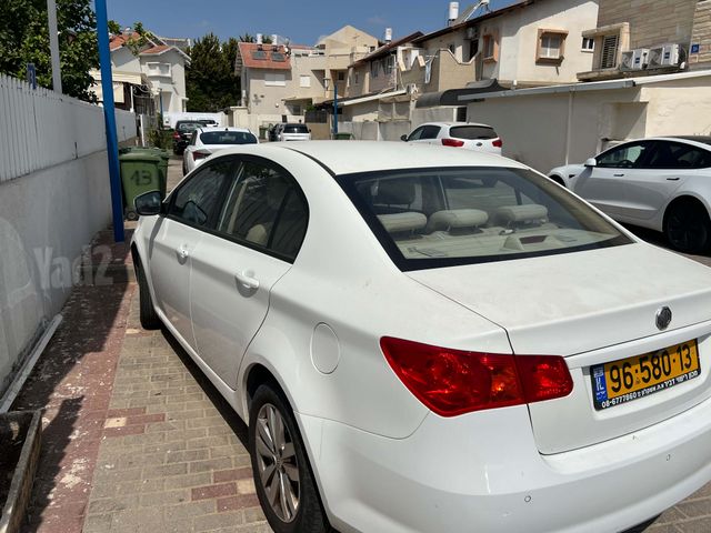 אם ג'י 350