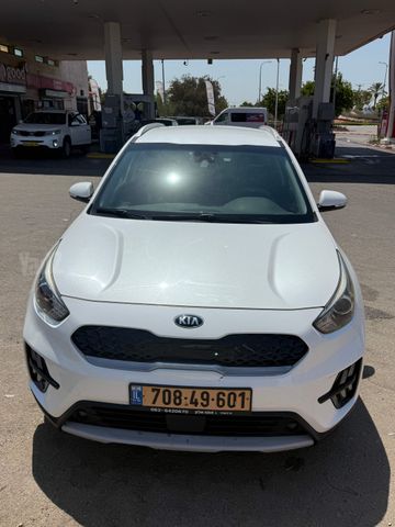 קיה נירו