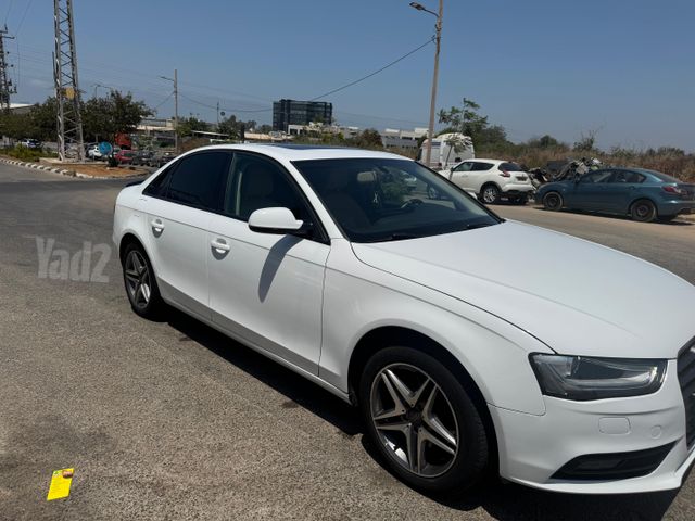 אאודי A4