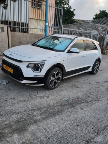קיה נירו