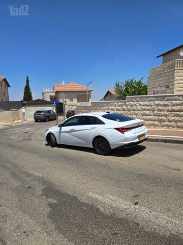 יונדאי אלנטרה