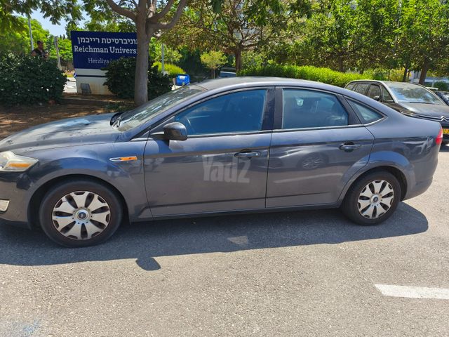 פורד מונדאו