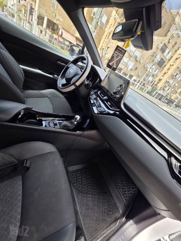 טויוטה C-HR