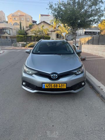 טויוטה אוריס