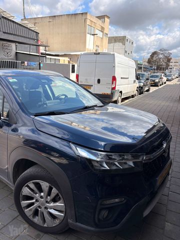 סוזוקי S-Cross