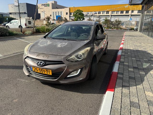 יונדאי i30