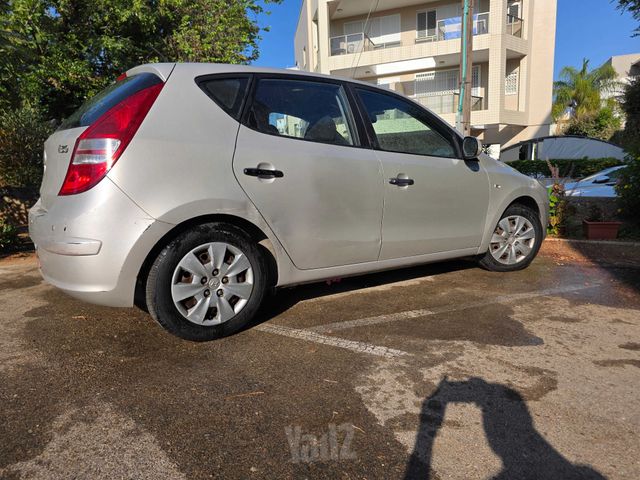 יונדאי i30