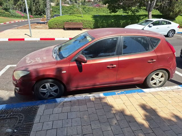 יונדאי i30