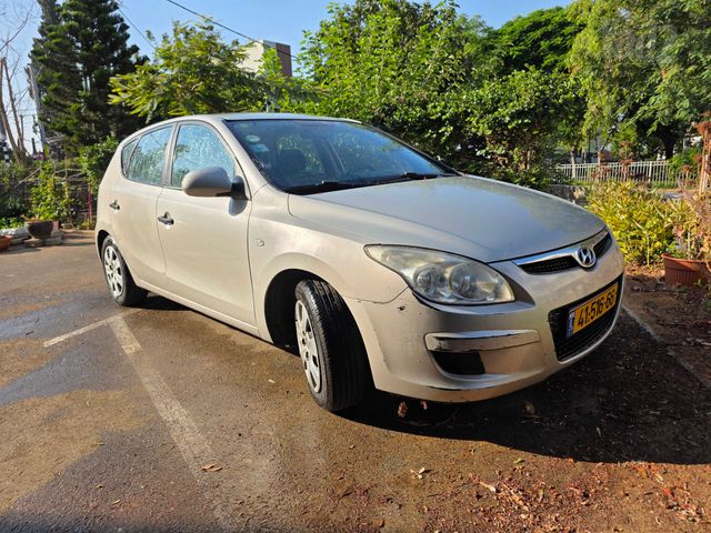 יונדאי i30