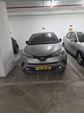 טויוטה C-HR
