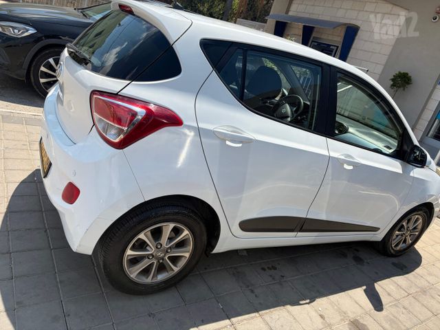 יונדאי i10