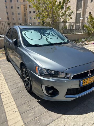 מיצובישי לנסר