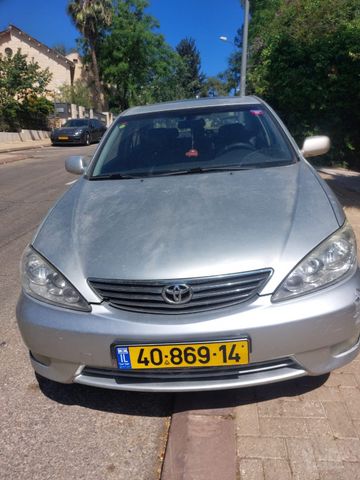 מודעת רכב טויוטה קאמרי