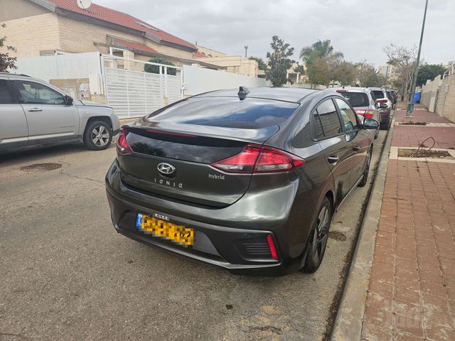 יונדאי איוניק
