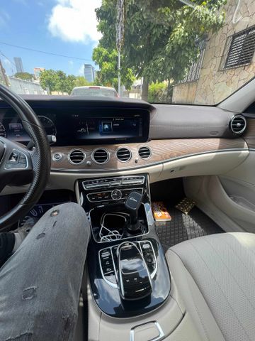 מרצדס-בנץ E-class