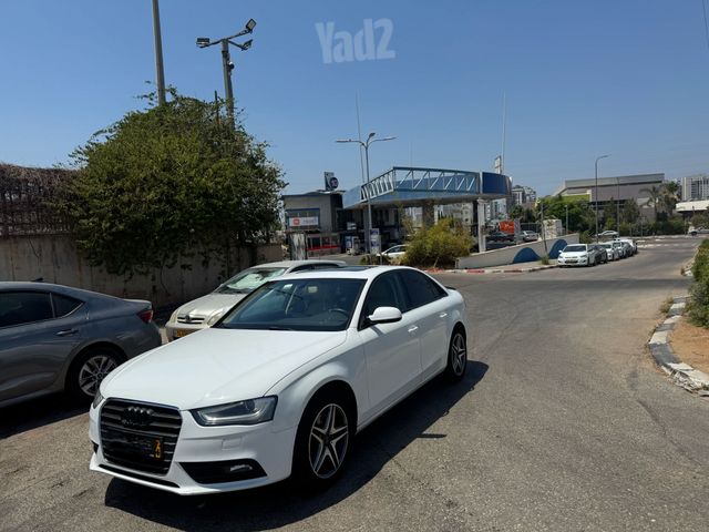 אאודי A4