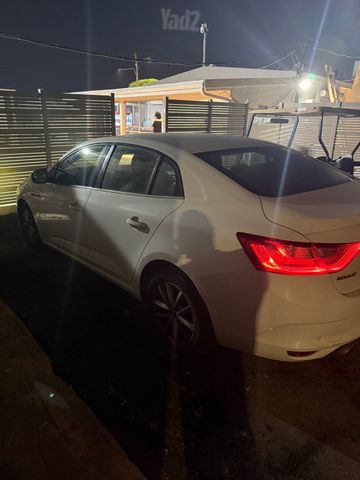 רנו מגאן