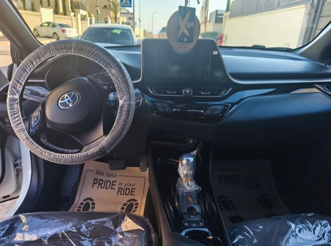 טויוטה C-HR