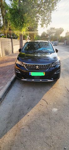 פיג'ו 3008