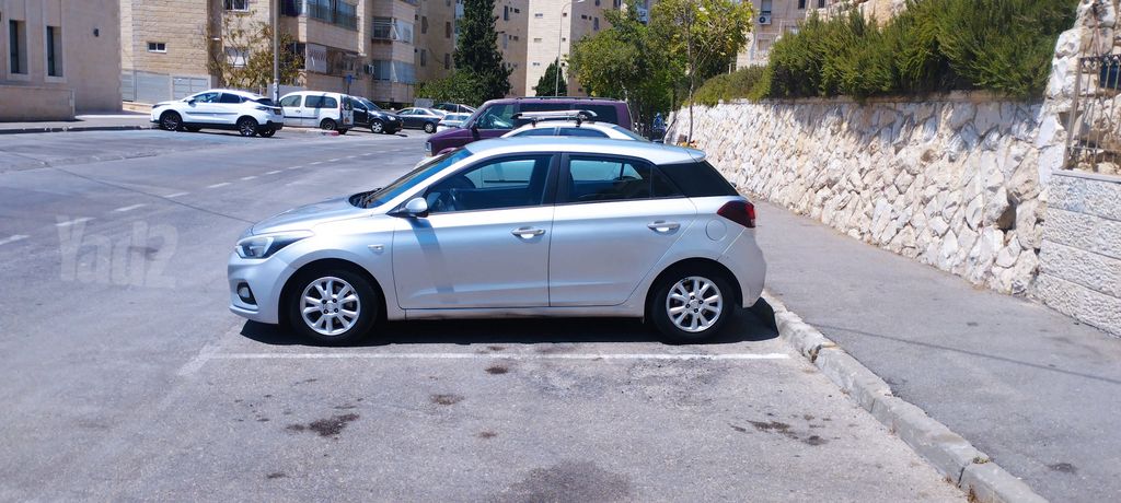 יונדאי i20