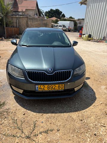 סקודה אוקטביה